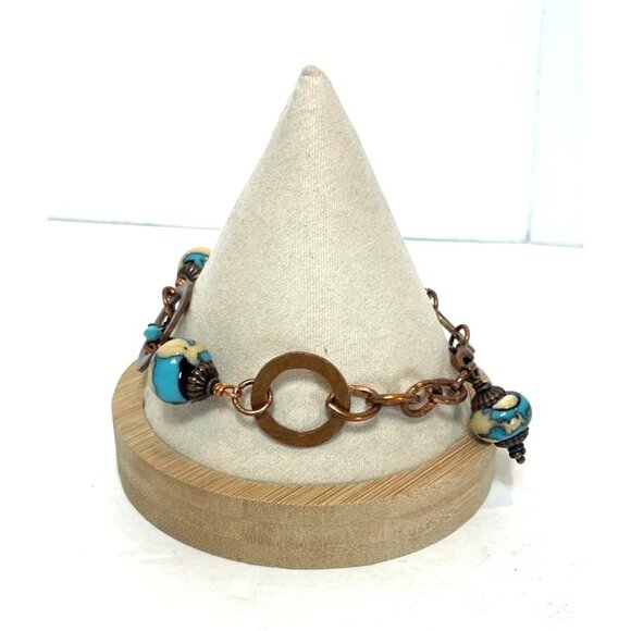 Hammered Copper Bracelet Turquoise Bead Dangles Adjustable 7.5-9.5" Boho Jewelry - Picture 3 of 6